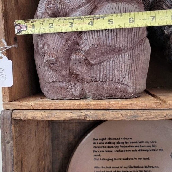 Hugging Bear statue - Picture 2 of 4